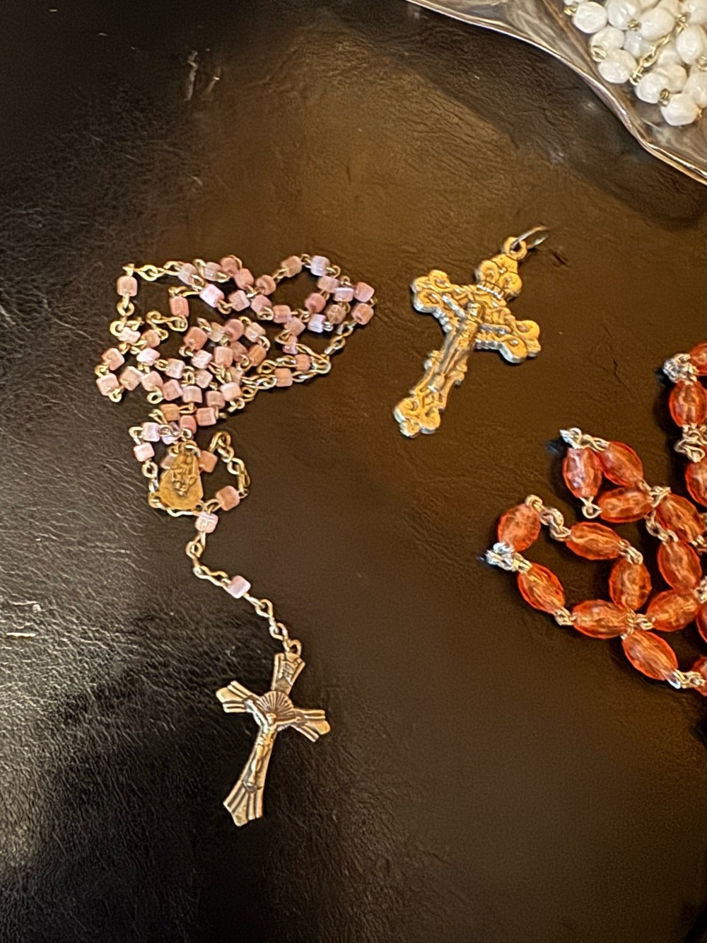 Set of religious rosaries different colors, marked “Italy” on the back of Cross - Picture 2 of 5